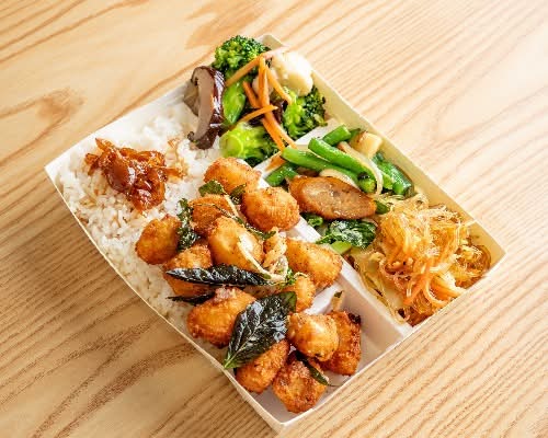 B7 椒鹽魷米花便當/ SALT AND PEPPER CALAMARI BENTO